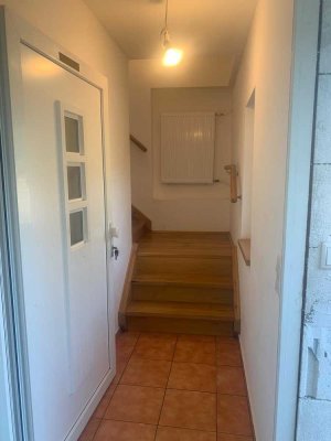 Traumhafte 2-Zimmer-Wohnung mit gehobener Innenausstattung mit Einbauküche in Laudenbach