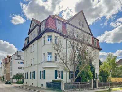 Vermietete 2-Zimmer-Eigentumswohnung unter Denkmalschutz in Weimar zu Verkaufen