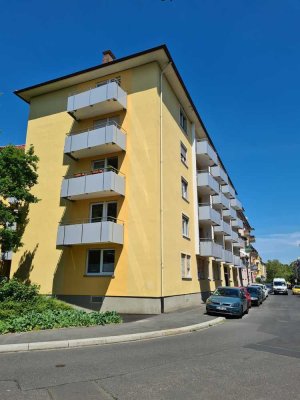 Helle 3-Zimmer-Wohnung im 3. OG mit Balkon in Würzburg-vordere Sanderau