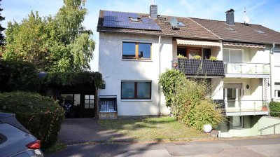 WUNDERBARES GENERATIONENHAUS IN RUHIGER UND GRÜNER LAGE VON BERGISCH NEUKIRCHEN