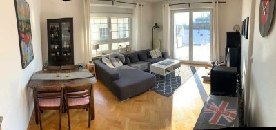 Stilvoll modernisiert: 4-Zimmer-Wohnung in der Wüste mit Süd-Balkon
