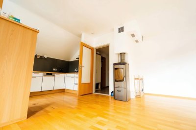 Unverbaubar und uneinsehbar :Dachgeschosswohnung in Haiming mit 2 Terrassen und TG