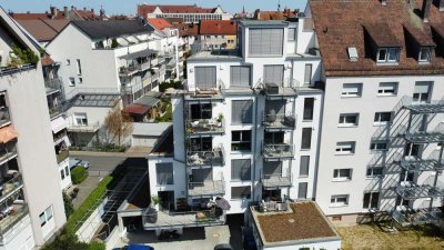 Luxuriöse 3-Zimmer-Wohnung mit zwei Balkonen in Nürnberg
