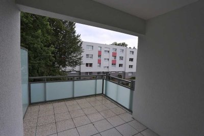 Moderne 3-Zimmer-Wohnung im 2. OG mit Balkon in Solingen-Gräfrath