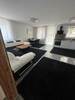 Sehr schöne hoch 2-Zimmer-Terassenwohnung, energetisch top, Neubaustandard, ruhig, zentral, Korntal
