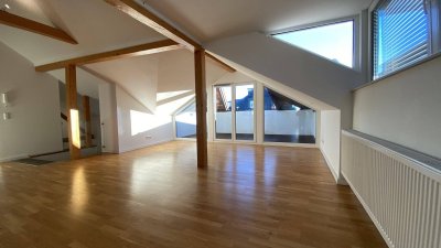 Bezaubernde, großzügige Dachgeschoßwohnung in Itzling