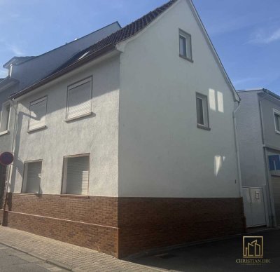 Christian Dik Immobilien / Kleines, schnuckeliges Einfamilienhaus in ruhiger Lage