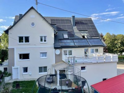 Viel Platz zum Ankommen - 1,5-Zimmer-WG-Zimmer mit Ankleide, Gemeinschaftsbereich, Balkon & Garten