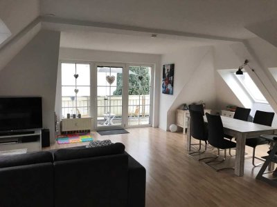 Schöne, helle 3,5 Zimmer Dachgeschosswohnung  in Linden