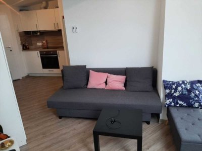 Frisch renovierte 1-Zimmer-Wohnung mit Balkon und Einbauküche