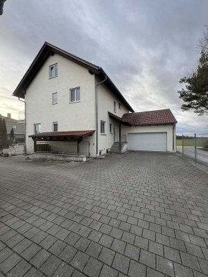 Einfamilienhaus mit Garage und Lagerhalle zur Miete in Ingolstadt Gerolfing