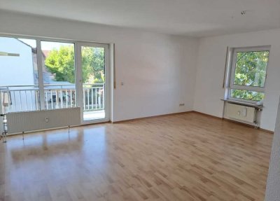 Helle 2-Zimmer Wohnung mit Balkon in Hagenbach