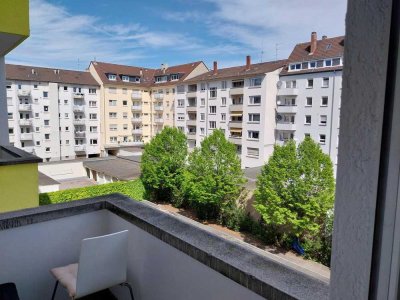 Nachmieter gesucht: Großzügige 3ZKB mit 2 Balkonen in Mannheims Oststadt