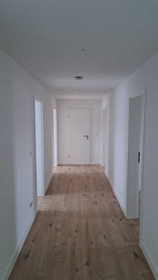 Renovierte 3 Zimmer Wohnung