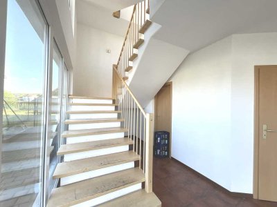Mehrfamilienhaus 445m² mit 4 Einheiten, top Zustand und Rendite in naturnaher Lage in Felsberg