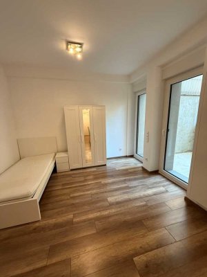 komplett möbliertes Apartment direkt an der Alten Oper