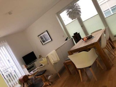 Hochwertig und schöne 3-Zimmer-Wohnung  in Frankfurt-Riedberg