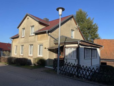 Einfamilienhaus mit 5,5 Zimmern in ruhiger Lage mit viel Nebengelass