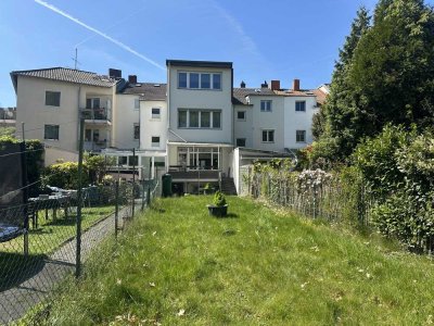 BN-Kessenich - Gut geschnittenes, großzügiges Stadthaus mit Platz für die ganze Familie!
