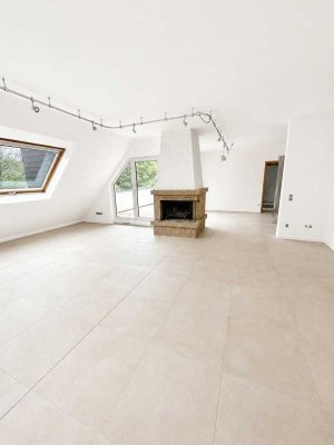Erstbezug am Stadtgarten | Kamin | große Loggia | neue EBK | Garage