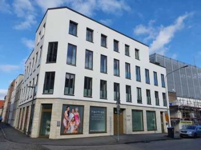 Repräsentative Praxis- & Studiofläche in Top-Ecklage (93 m²)