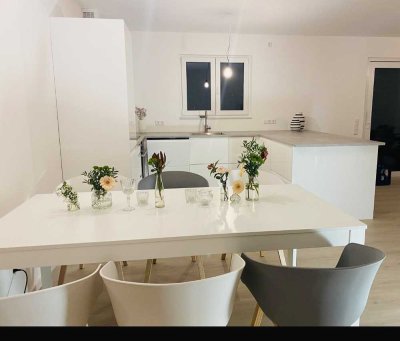 Exklusive 3-Raum-Wohnung mit gehobener Innenausstattung mit Balkon in Heuchlingen