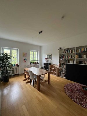 Helle Altbauwohnung in der Soers
