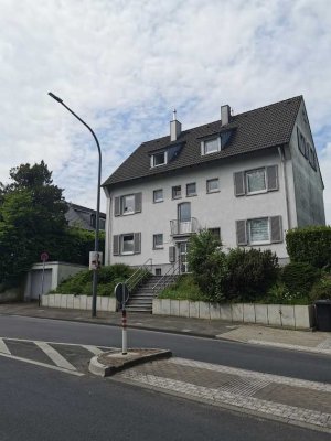 Helle 2,5-Zimmer-Wohnung mit großer Wohnküche und Badewanne in Wuppertal-Cronenberg