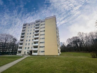 Helle 4-Zimmer-Wohnung mit Balkon in grüner Umgebung