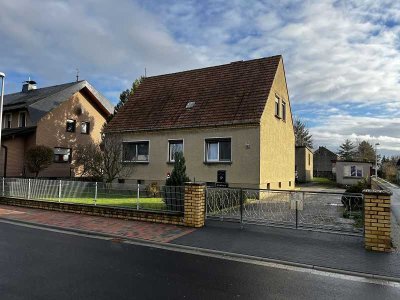 Freistehendes EFH; 5 Zi.; ca. 131 m² Wfl.; Keller; Garage; ca.1.124 m² Grdstk.; ruhige Siedlungslage