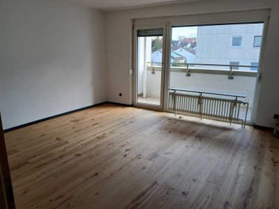 3-Zimmer-Wohnung mit gehobener Innenausstattung mit Balkon in Schöneck / Hessen