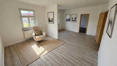 3-Zimmer-Wohnung Frisch renoviert Garten und Garage 697€ warm