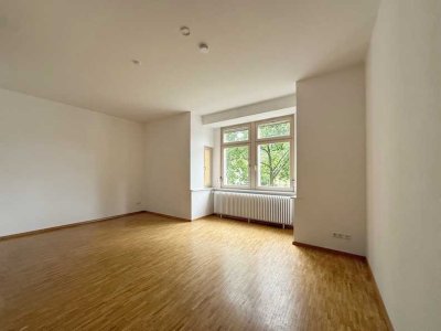 Freiburg-Oberau, bezugsfrei, neu renovierte 3 Zi.-Wohnung in saniertem Altbau