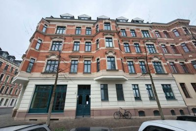 Vermietete 4-Zimmer-Dachgeschoss-Maisonettewohnung mit Südbalkon in Schleußig