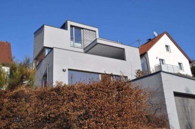 Easy living mit Traumansicht  - architektonisch spannend!!!