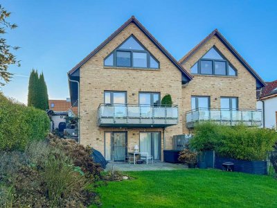 Doppelhaushälfte mit großem Garten und Weitblick