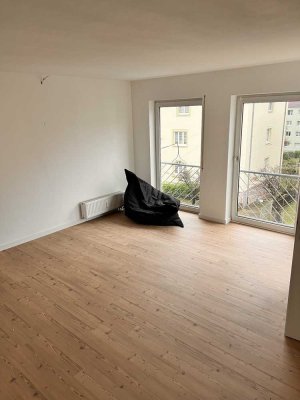 Erstbezug nach Sanierung: Ansprechende helle 2-Raum-Wohnung in Gotha