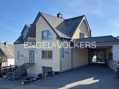 Modernes Wohnhaus mit neuester Gebäudetechnik und gepflegtem Außenbereich