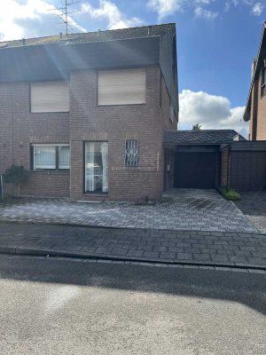DHH mit Sauna und Garten