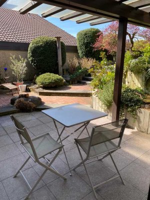 Modernisierte 2,5-Zimmer-Einliegerwohnung mit Terrasse in Kirchheim unter Teck