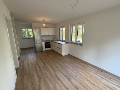 Ruhige Maisonette-Wohnung im Neubau mit Garten