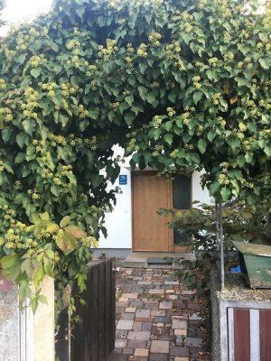 Charmantes, großzügiges Reihenhaus mit eigenem Garten