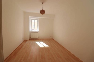 Helle Wohnung in ruhiger Lage
