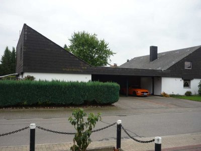 Architekten.-Lofthaus : Aufgeteilt in zwei Blöcke : Hauptwohnung 205 m²,  Mietwohnung 3  Whg.  165m²