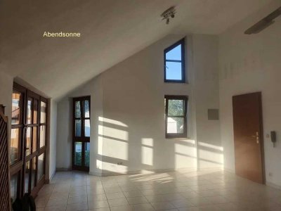 Stilvolle Dachgeschosswohnung mit hochwertiger Ausstattung