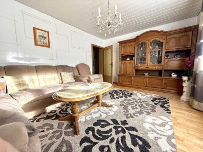 Familienfreundliche Doppelhaushälfte mit Garten, Garage und flexibler Nutzung