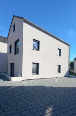 Erstbezug - Wunderschönes Neubauhaus KFW55 in Toplage