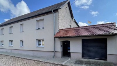 Familienhaus mit Garten und Pool
