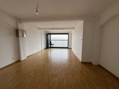 Charmante 2Z. Loft-Wohnung im historischen Hafermagazin mit Wintergarten, Fußbodenheizung und Aufzug