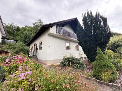 **Interessantes Wohnhaus in ruhiger Ortsrandlage von Gelnhausen Hailer